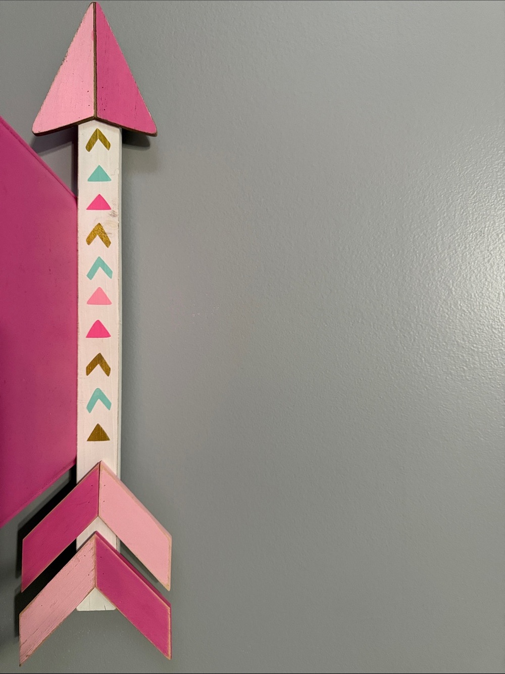 Hobby Lobby Pink Arrow Wall Accent with Pastel Chevron Details